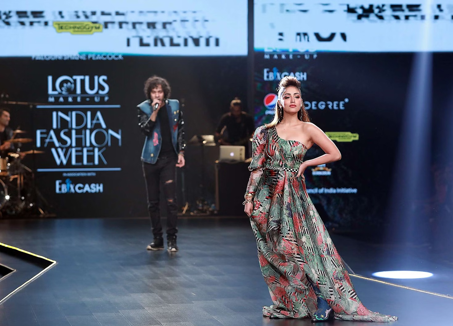 Fashion & Celebrity Photography